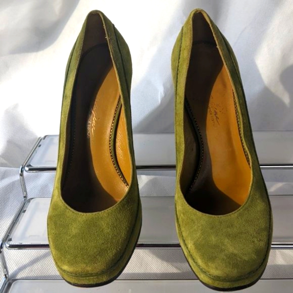 Vince Camuto Imagine Suede Pumps Moss Green Sz 8B
